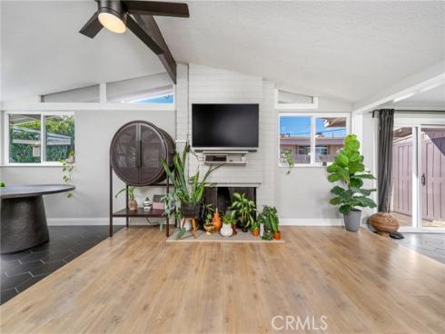 9102 Healey Dr , Garden Grove, CA