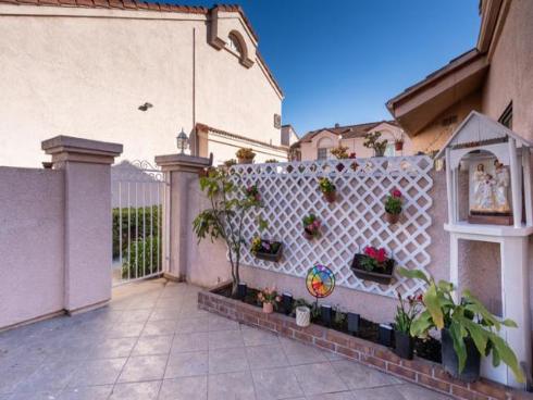 8810 Hewitt 12 Place, Garden Grove, CA