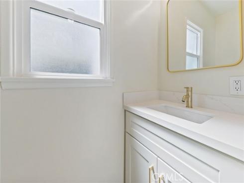 11421 Robert Lane , Garden Grove, CA