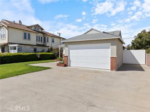 11421 Robert Lane , Garden Grove, CA