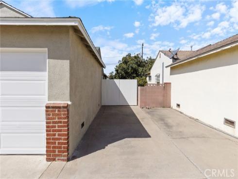 11421 Robert Lane , Garden Grove, CA