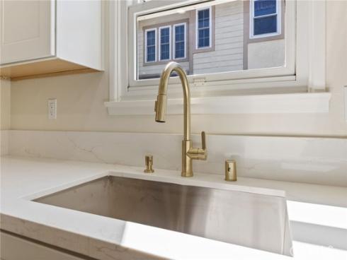 11421 Robert Lane , Garden Grove, CA