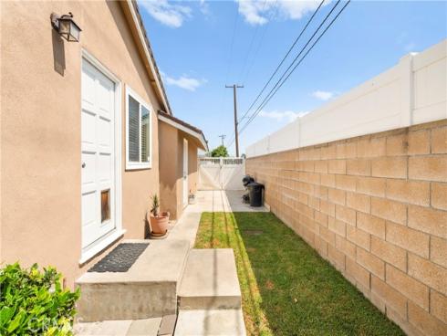 11472 Presidio Way , Garden Grove, CA