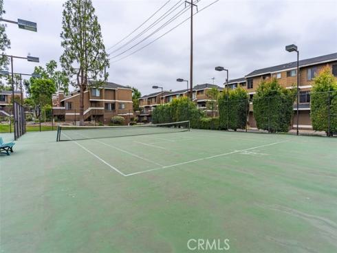 13100  Creek View  204  Drive, Garden Grove, CA