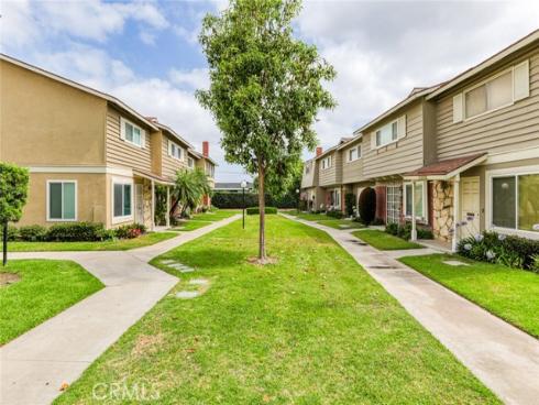 11879 Sungrove Circle, Garden Grove, CA