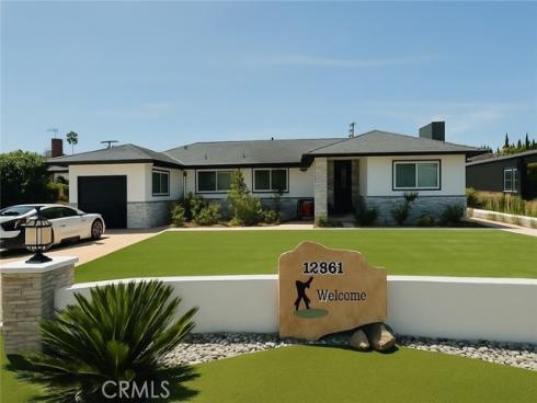 12861 Alamitos Way