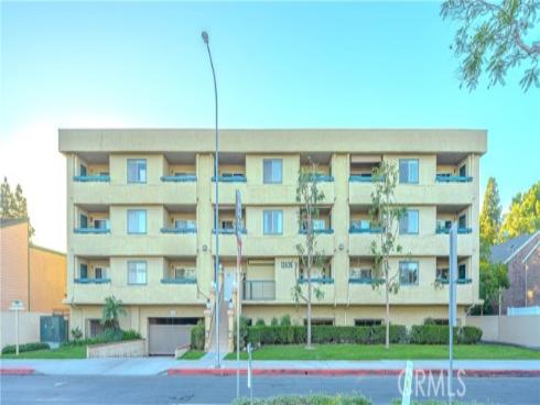 12635 Main Street 201