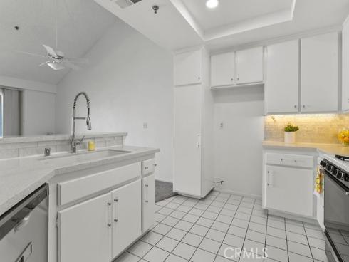 10371  Garden Grove Boulevard  20 , Garden Grove, CA