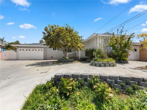 1226212266 Madras Place