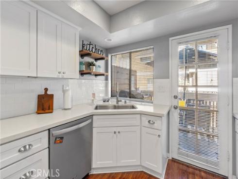 8520  Lake Knoll  B  Avenue, Garden Grove, CA