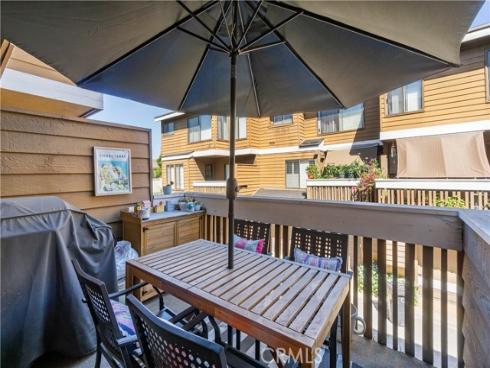 8520  Lake Knoll  B  Avenue, Garden Grove, CA