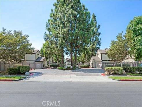 12386 Rock Springs 52 Court, Garden Grove, CA