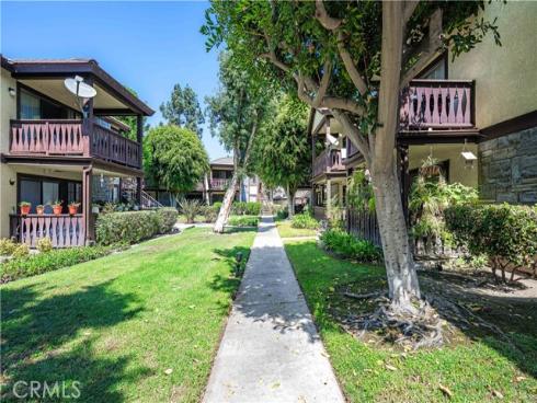 12386 Rock Springs 52 Court, Garden Grove, CA