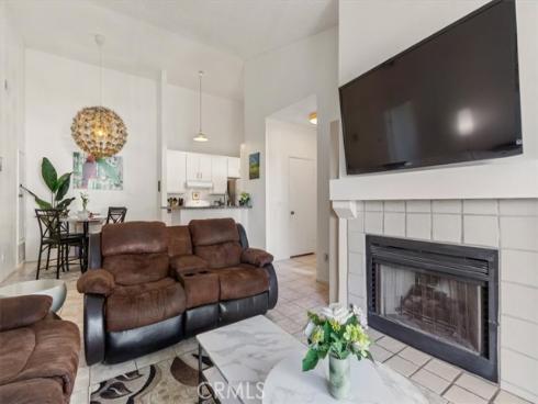 10541  Lakeside  P , Garden Grove, CA