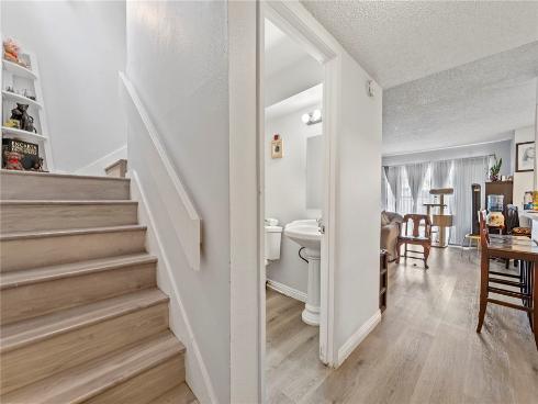 11321  Parkgreen  102 , Garden Grove, CA