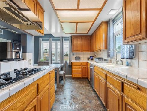 11552  9th  , Garden Grove, CA