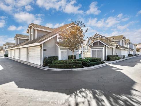 10371  Garden Grove Blvd.  27 , Garden Grove, CA