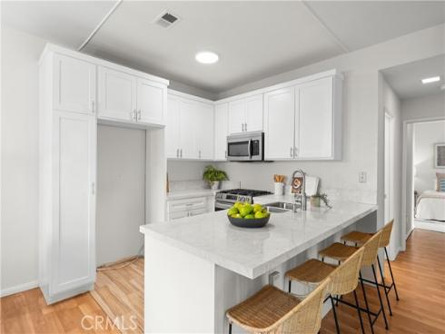 10521  Lakeside  I  Drive, Garden Grove, CA