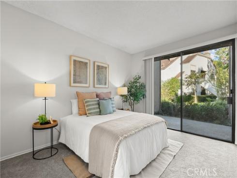 10521  Lakeside  I  Drive, Garden Grove, CA