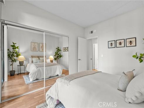 10521  Lakeside  I  Drive, Garden Grove, CA