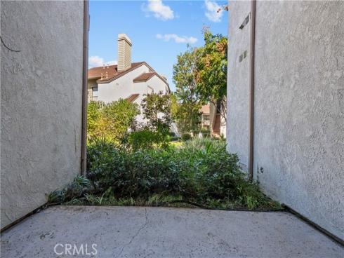 10521  Lakeside  I  Drive, Garden Grove, CA