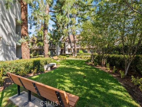 10521  Lakeside  I  Drive, Garden Grove, CA