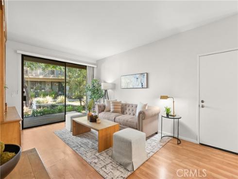 10521  Lakeside  I  Drive, Garden Grove, CA