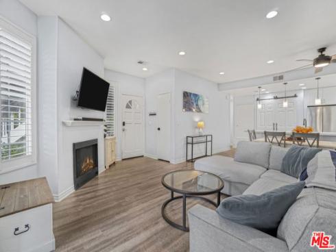 10401  Garden Grove  44  Boulevard, Garden Grove, CA