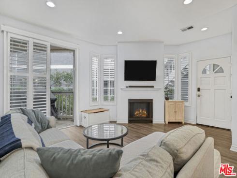 10401  Garden Grove  44  Boulevard, Garden Grove, CA