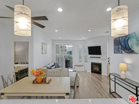 10401  Garden Grove  44  Boulevard, Garden Grove, CA