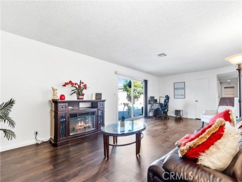 6601  Chapman   Avenue, Garden Grove, CA