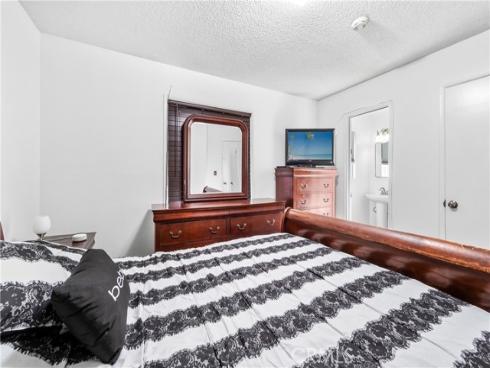 6601  Chapman   Avenue, Garden Grove, CA