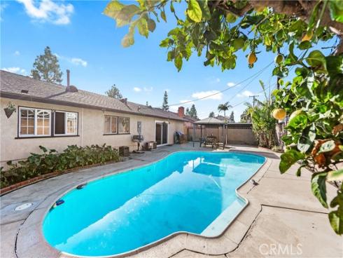 6601  Chapman   Avenue, Garden Grove, CA