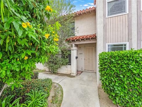 13839 Magnolia Street