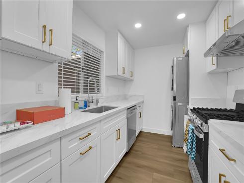 9906  13th  , Garden Grove, CA