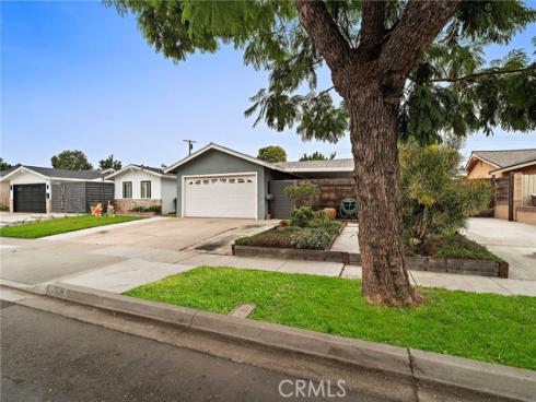 10581  Davit   Avenue, Garden Grove, CA