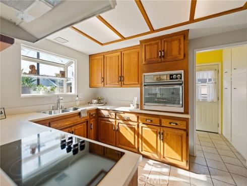 12162  Quartz  , Garden Grove, CA