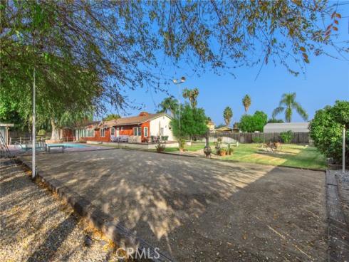 11252 Chapman Ave , Garden Grove, CA