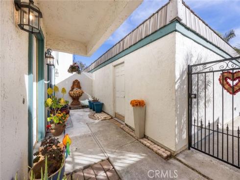 6889 Danvers Drive , Garden Grove, CA