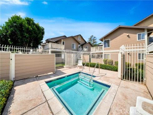 6971  Knollcrest  47  Lane, Garden Grove, CA
