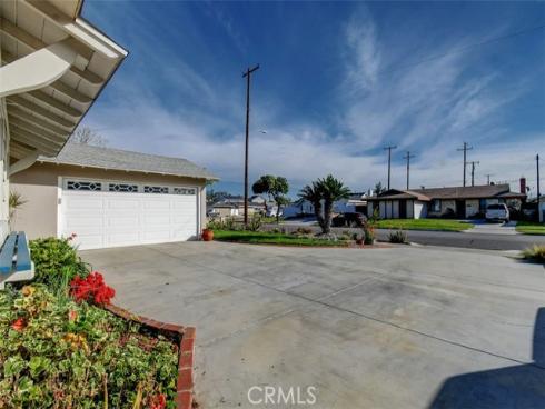 11781  Diamond  , Garden Grove, CA