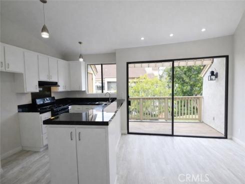 10520  Lakeside  L  Drive, Garden Grove, CA