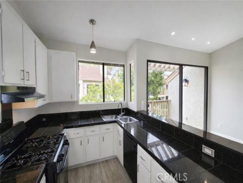 10520  Lakeside  L  Drive, Garden Grove, CA