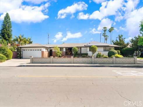 9642 Orangewood Avenue