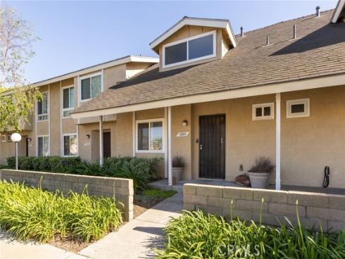 5844 Chapman