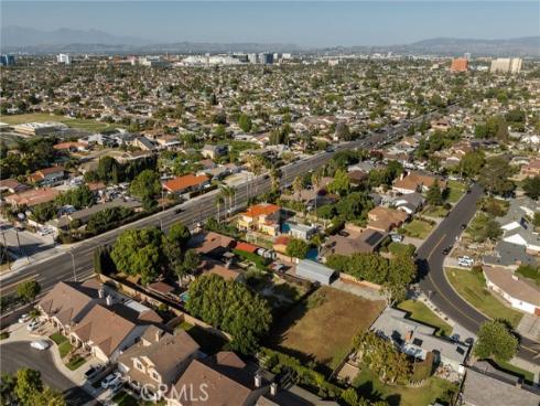 11252 Chapman Avenue, Garden Grove, CA