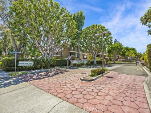 8720 Meadow Brook B , Garden Grove, CA