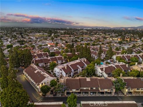 10511 Lakeside H Drive, Garden Grove, CA