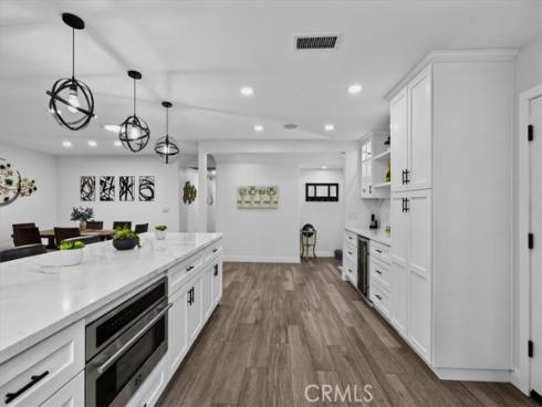6691 Chapman Avenue, Garden Grove, CA