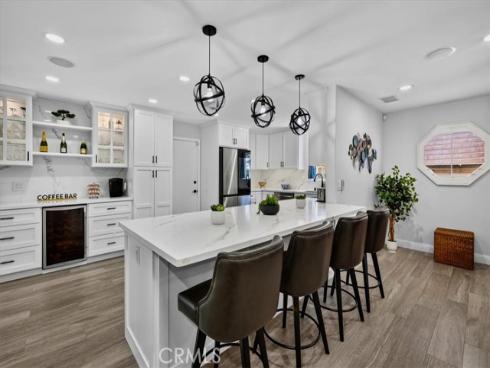 6691 Chapman Avenue, Garden Grove, CA